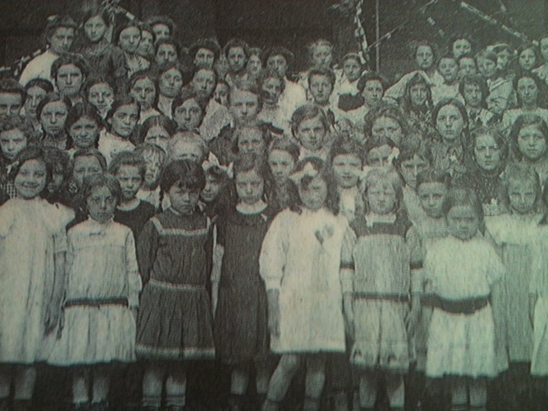  les filles de l'école communale de Molenbeek-St-Jean 
